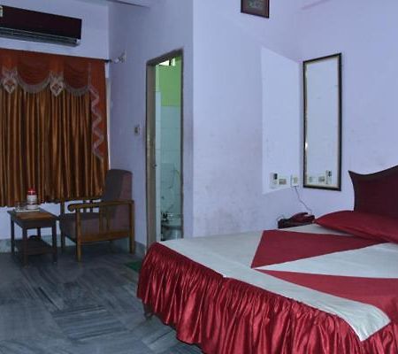 Hotel Sambit Palace Бхубанешвара Экстерьер фото