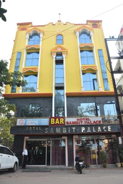 Hotel Sambit Palace Бхубанешвара Экстерьер фото
